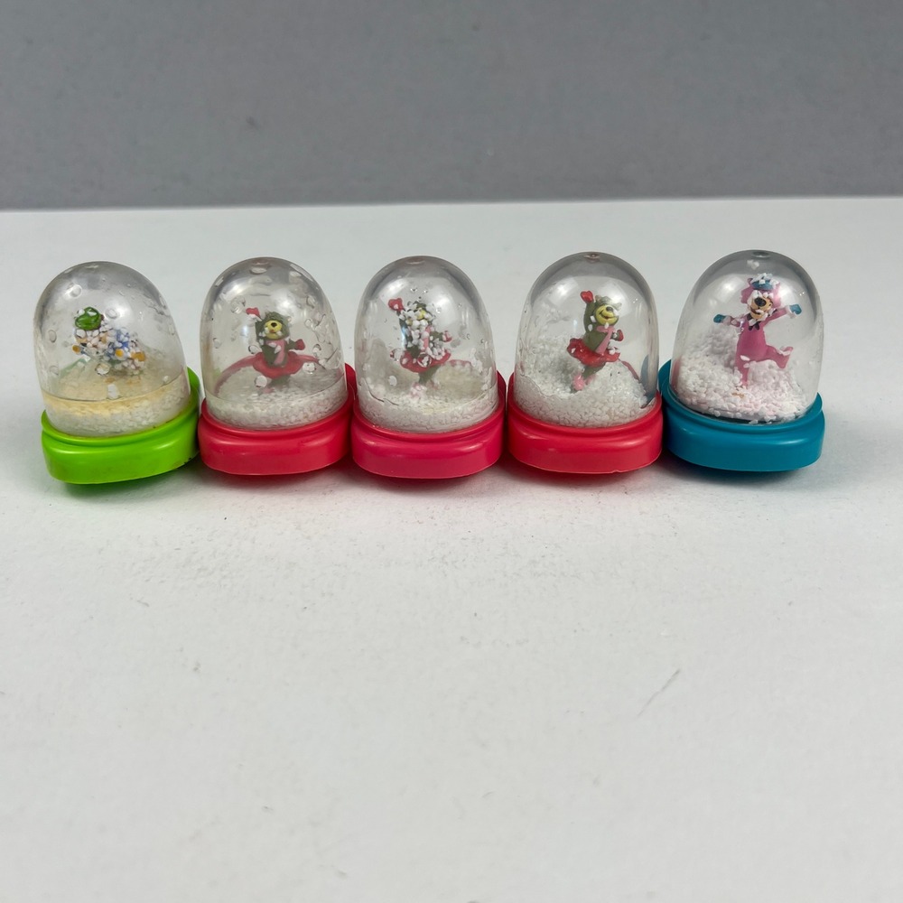 VTG Hanna-Barbera Yogi Bear Arbys Mini Snow Globe Set  5 Collectible Snagglepuss